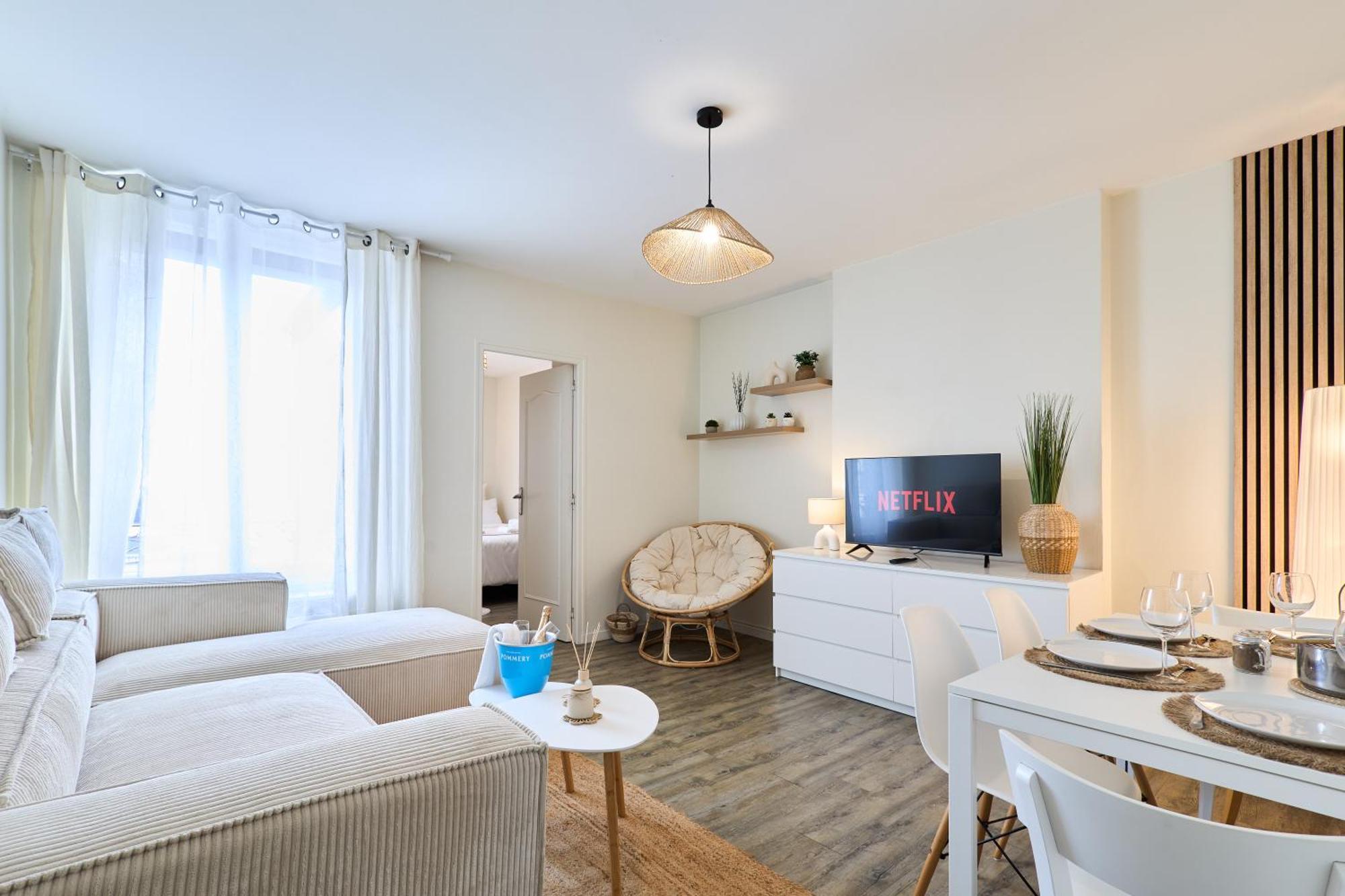 Le Petillant, Gare Centre-Ville, Netflix, Wifi Реймс Екстериор снимка